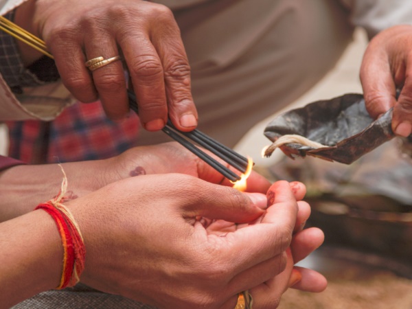 दोष समाज का, दोषी सिर्फ दुल्हा कैसे?