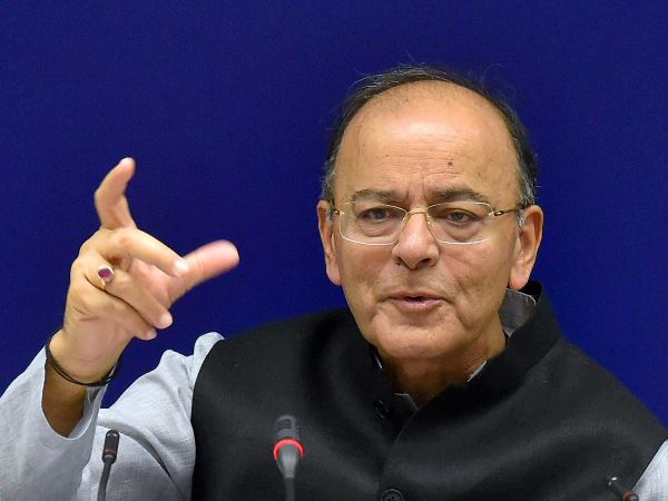 रियल एस्टेट भी आएगा जीएसटी के दायरे में, खुद वित्त मंत्री अरुण जेटली ने दिया है इस बात का संकेत रियल एस्टेट भी आएगा जीएसटी के दायरे में, खुद वित्त मंत्री अरुण जेटली ने दिया है इस बात का संकेत