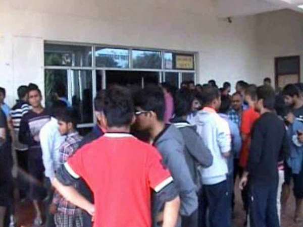 रात में भड़का मामला