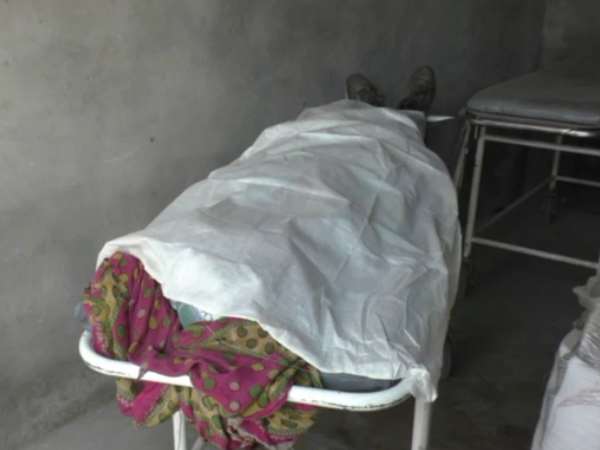 Uncle and nephew killed on rail track in Hapur Uncle and nephew killed on rail track in Hapur