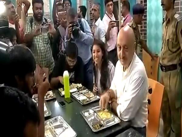 Anupam Khers visit to FTII, Students are going to solve the differences Anupam Khers visit to FTII, Students are going to solve the differences