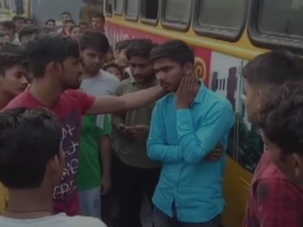Baghpat UP: School bus conductor beaten up by parents for showing objectionable video to girls Baghpat UP: School bus conductor beaten up by parents for showing objectionable video to girls
