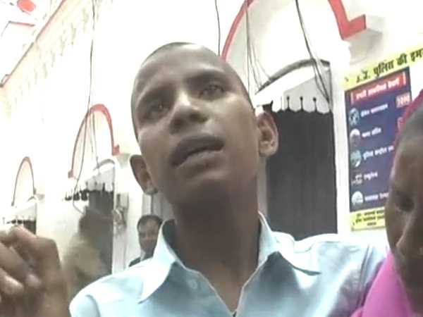 Teacher beat student who became mentally imbalanced in Bareilly Teacher beat student who became mentally imbalanced in Bareilly