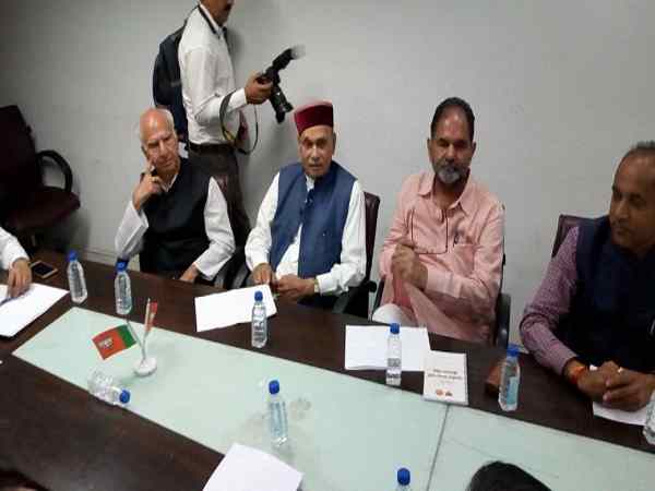 हिमाचल चुनाव EXCLUSIVE: भाजपा ने गुपचुप चंडीगढ़ में की बैठक, तय कर दिए नाम हिमाचल चुनाव EXCLUSIVE: भाजपा ने गुपचुप चंडीगढ़ में की बैठक, तय कर दिए नाम