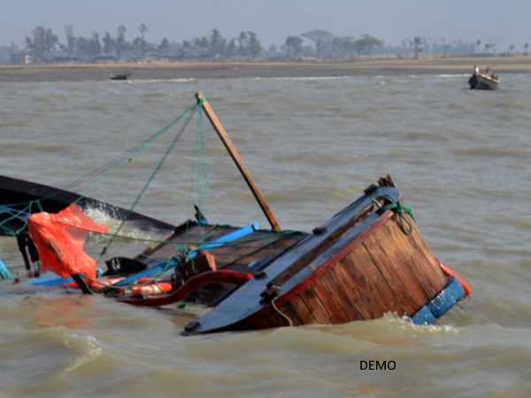 Boat drown in Gandak river, many lost in Bihar Boat drown in Gandak river, many lost in Bihar