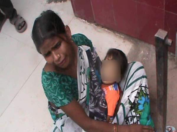 A child after a doctor gave injection in Hardoi A child after a doctor gave injection in Hardoi