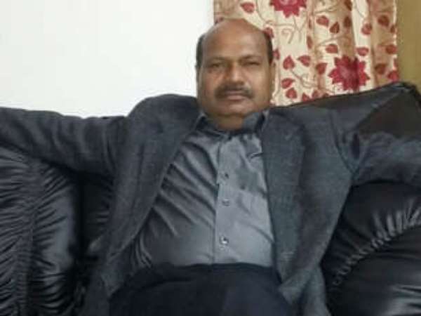 Doctor died after DM rebuked him in Pratapgarh Doctor died after DM rebuked him in Pratapgarh
