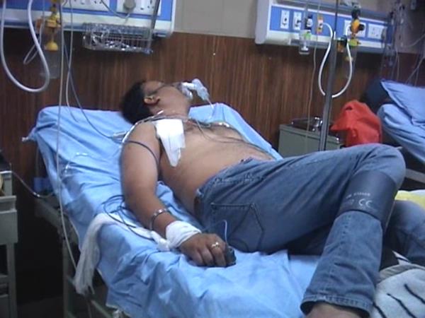 https://hindi.oneindia.com/news/uttar-pradesh/the-dispute-between-mla-inspector-aligarh-426230.html https://hindi.oneindia.com/news/uttar-pradesh/the-dispute-between-mla-inspector-aligarh-426230.html