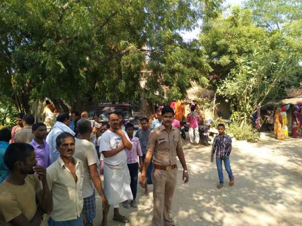 Mother died with two children in home fire in Mirzapur Mother died with two children in home fire in Mirzapur