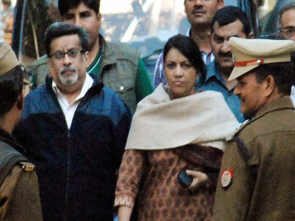 बेटी के हत्यारों की करेंगी तलाश