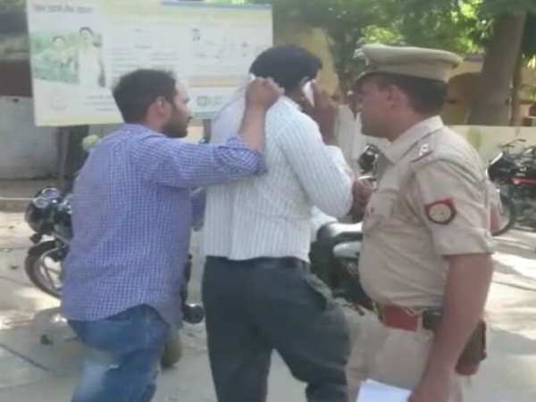 वाह री यूपी पुलिस! मृतक बेटी के बाप को ही बना दिया रेप का आरोपी वाह री यूपी पुलिस! मृतक बेटी के बाप को ही बना दिया रेप का आरोपी