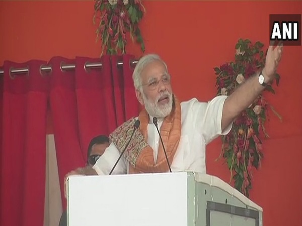 मोकामा में पीएम ने किया करीब 4000 करोड़ की परियोजनाओं का शिलान्यास मोकामा में पीएम ने किया करीब 4000 करोड़ की परियोजनाओं का शिलान्यास