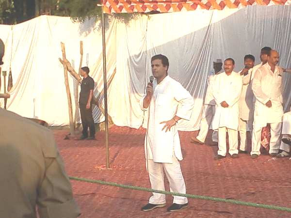 Rahul Gandhi in Amethi attacked on PM Modi Rahul Gandhi in Amethi attacked on PM Modi