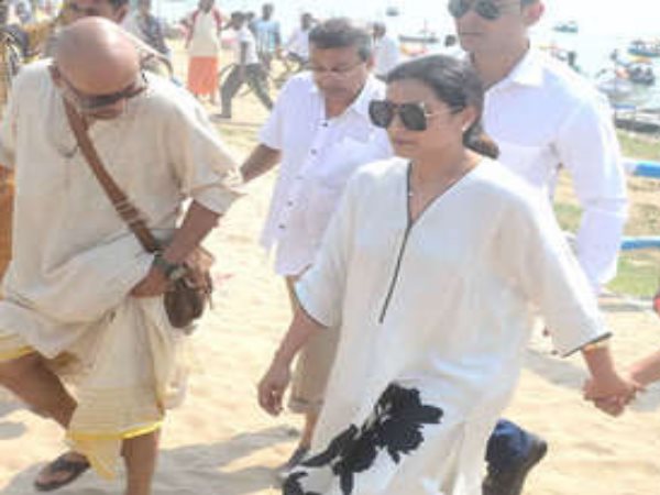 Bollywood Actress Rani Mukherjee in Allahabad, See Pictures Bollywood Actress Rani Mukherjee in Allahabad, See Pictures