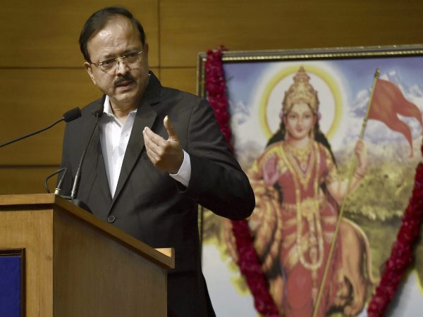 रक्षा राज्य मंत्री सुभाष भामरे ने कहा देश में गोला-बारूद की कोई कमी नहीं, हालात 2013 से बेहतर रक्षा राज्य मंत्री सुभाष भामरे ने कहा देश में गोला-बारूद की कोई कमी नहीं, हालात 2013 से बेहतर