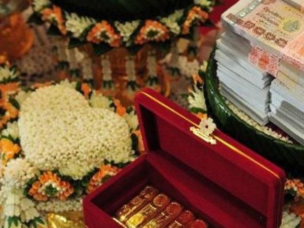 Inspired by Nitish Kuma khota sikka campaign, Bihar man returns Rs 4 lakh dowry Inspired by Nitish Kuma khota sikka campaign, Bihar man returns Rs 4 lakh dowry