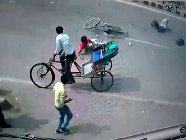 Two students injured when van of SP hit them on the road in Unnao Two students injured when van of SP hit them on the road in Unnao