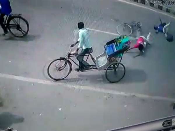 Two students injured when van of SP hit them on the road in Unnao Two students injured when van of SP hit them on the road in Unnao