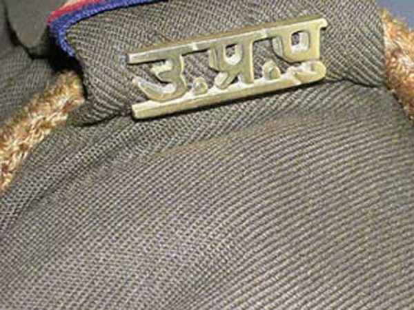 MLA scolded Inspector in police station MLA scolded Inspector in police station