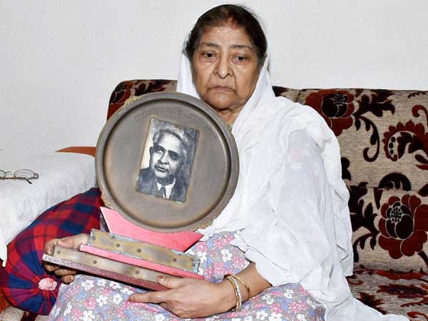 Gujarat riots: High Court rejects Zakia Jafri petition Gujarat riots: High Court rejects Zakia Jafri petition