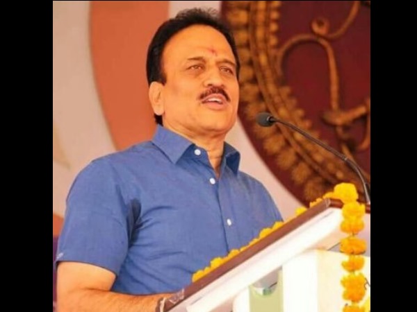 Maharashtra Minister Girish Mahajan controversial statement on women Maharashtra Minister Girish Mahajan controversial statement on women