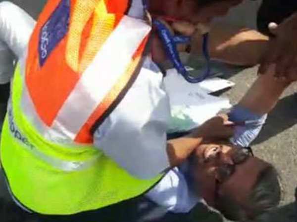 IndiGo Airline Apologises for Staff Manhandles Passenger At Delhi Airport IndiGo Airline Apologises for Staff Manhandles Passenger At Delhi Airport