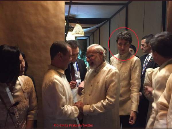 क्या गाला डिनर पर जस्टिन ट्रूडो ने पीएम मोदी से भाग रहे थे? क्या गाला डिनर पर जस्टिन ट्रूडो ने पीएम मोदी से भाग रहे थे?