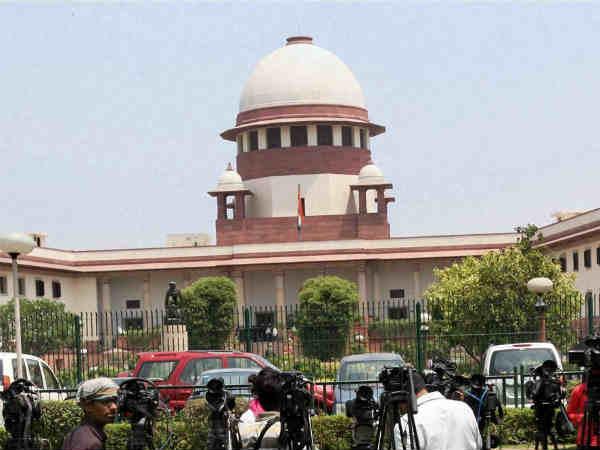 कैबिनेट सेक्रेटरी से कम है मुख्य न्यायाधीश का वेतन