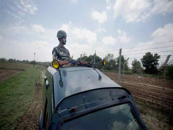 पाक सेना के 20 जवान जाएंगे चीन!