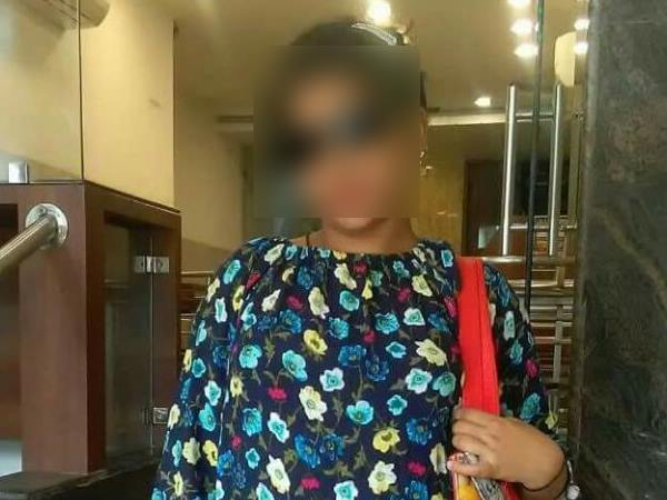 कथा सुनने गई मां से हुई थी मुलाकात