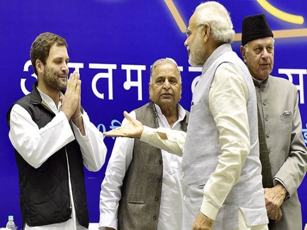 बॉलीवुड स्टाइल में राजनीतिक प्रचार क्यों?