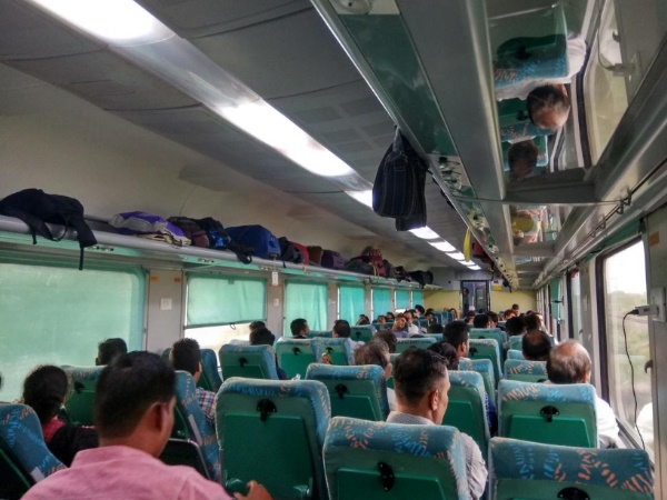 सुरेश प्रभु के कार्यकाल में शुरू हुई थी योजना