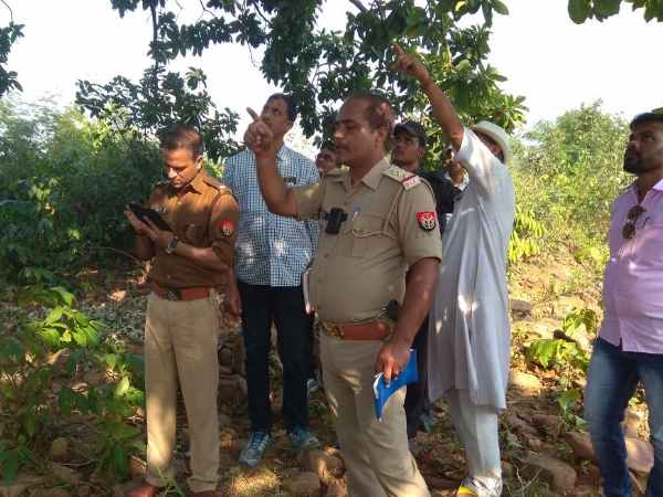 डाग स्क्वाड आया पर डॉग गाड़ी से नहीं उतरा