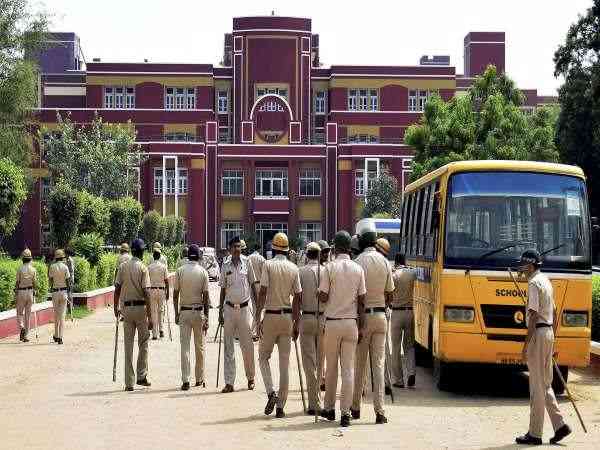 4- 11वीं के छात्र की मानसिक हालत सही नहीं