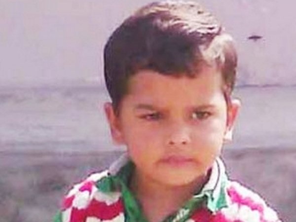 6- माली को इसी बच्चे ने बताया था