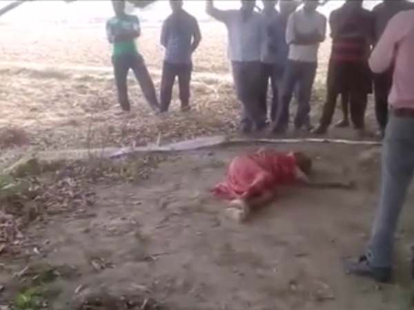 पुलिस कह रही खुदकुशी की बात