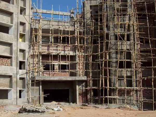 सर्वे ने किया खुलासा, 50 शहरों में अटके पड़े हैं 60 फीसदी से भी अधिक हाउसिंग प्रोजेक्ट सर्वे ने किया खुलासा, 50 शहरों में अटके पड़े हैं 60 फीसदी से भी अधिक हाउसिंग प्रोजेक्ट