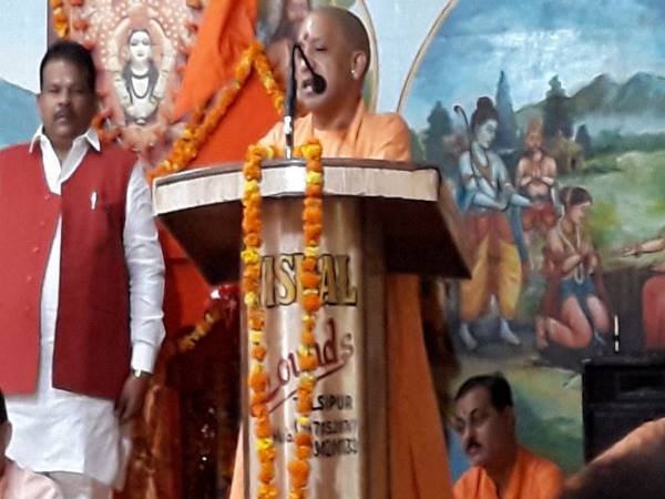 दिल्ली की धुंध पर भी बोले