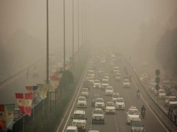 दिल्ली की स्मॉग से निजात दिला सकती है मशीन