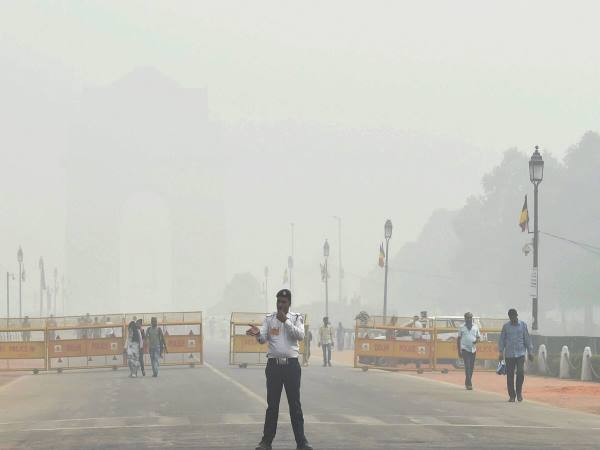 दो पहिया वाहनों की भी छूट खत्म