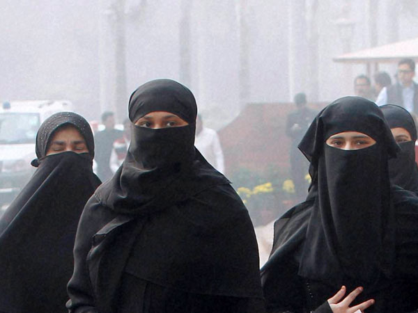 फर्जी तरीके से की गई शादी