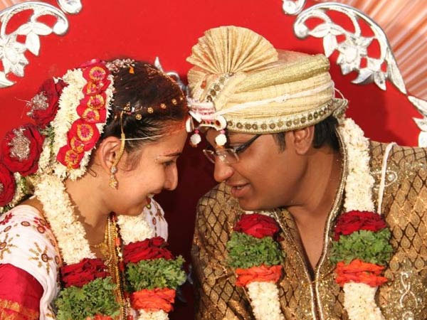 Feng Shui Tips: इन बातों पर करेंगे अमल तो कभी नहीं होगा बीवी से पंगा Feng Shui Tips: इन बातों पर करेंगे अमल तो कभी नहीं होगा बीवी से पंगा