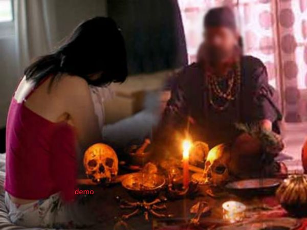 patna baba removes ladies clothes to cure them patna baba removes ladies clothes to cure them