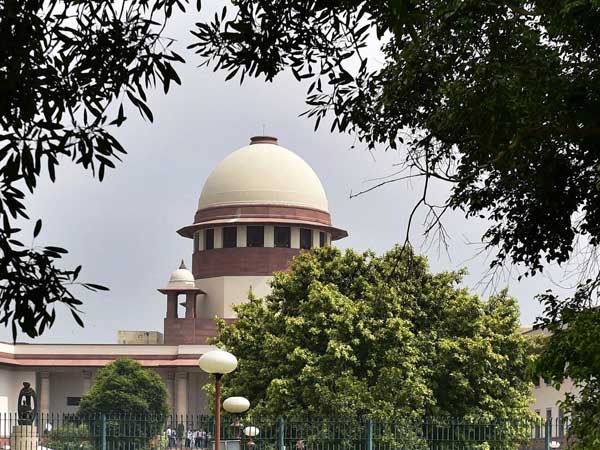 निचली अदालत में जमा कराएं 10 लाख