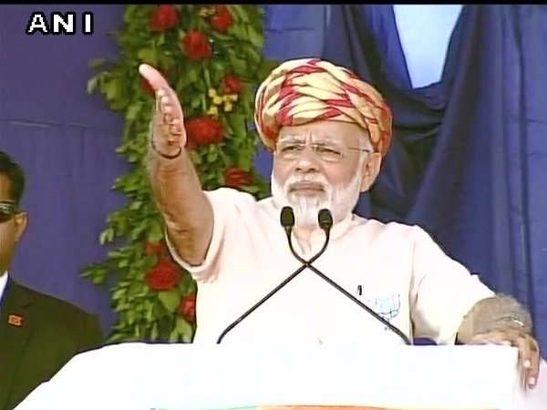 मोदी के भाषण में भी सोमनाथ मंदिर का जिक्र