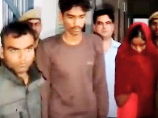 मोनिका विनोद के साथ रहने को तैयार नहीं थी