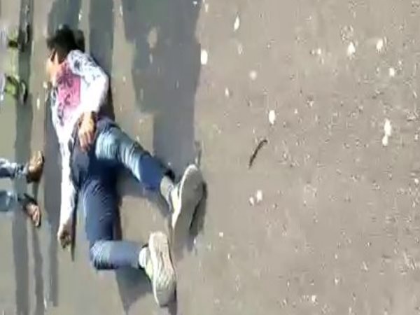 बाइक सवार की हालत गंभीर