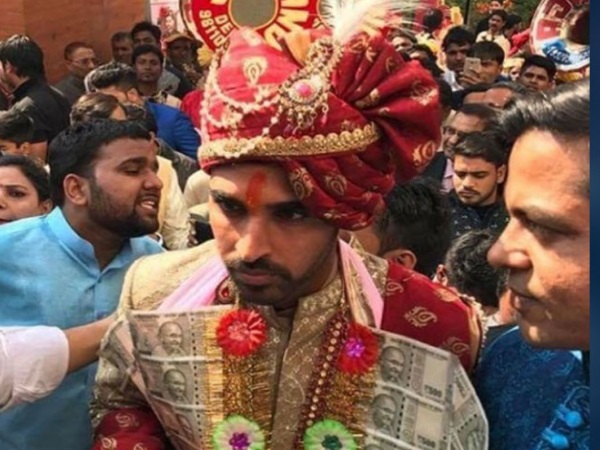 5 लाख के नोटों की माला पहने नूपुर से शादी करने गए थे भुवनेश्वर 5 लाख के नोटों की माला पहने नूपुर से शादी करने गए थे भुवनेश्वर