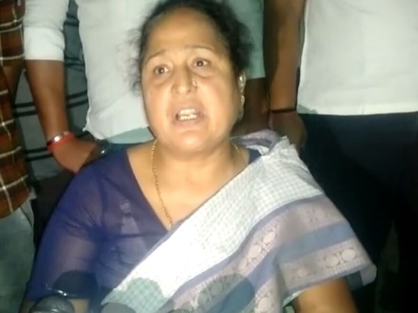 https://hindi.oneindia.com/news/uttar-pradesh/vijay-mishra-left-bjp-congress-give-him-ticket-mayor-up-municipal-election-2017-430859.html https://hindi.oneindia.com/news/uttar-pradesh/vijay-mishra-left-bjp-congress-give-him-ticket-mayor-up-municipal-election-2017-430859.html