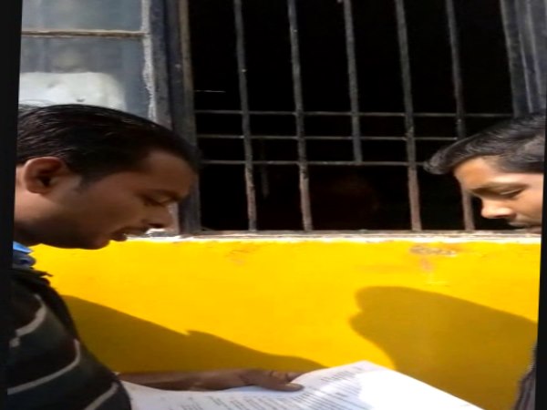 RTO officer caught on camera during illegal recovery in hardoi RTO officer caught on camera during illegal recovery in hardoi
